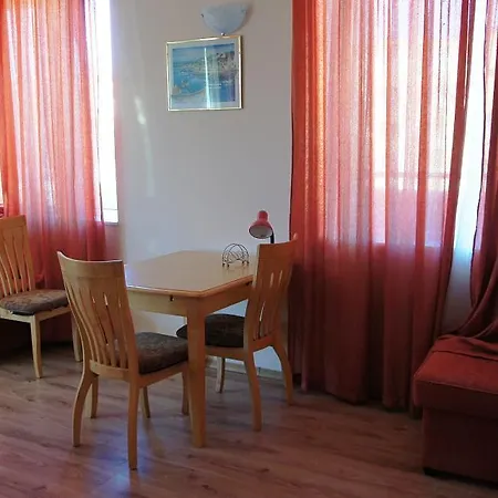 Apartment Green Paradise *