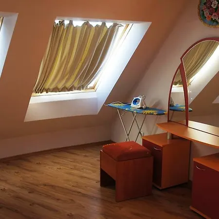 Green Paradise Apartment